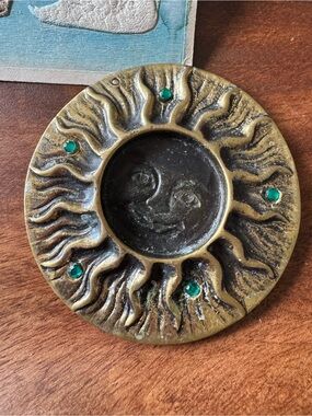 Vintage Brass Smiling Sun Tealight Candle Holder Green Rhinestones Celestial